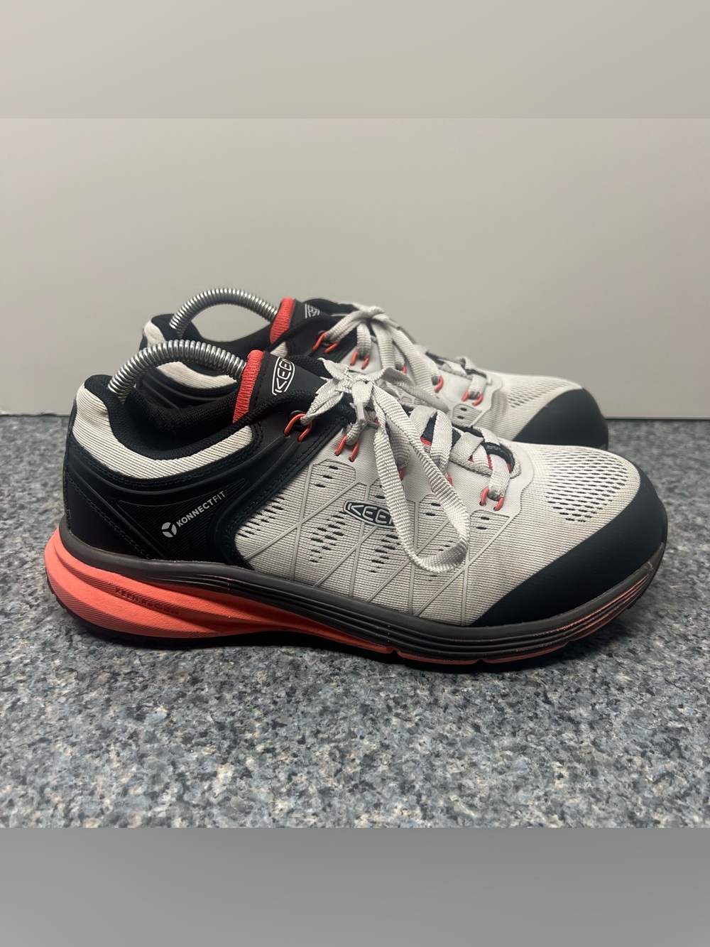 Keen Utility Vista Energy Carbon Toe Work Shoes Gray Black Pink | Women’s Size 9